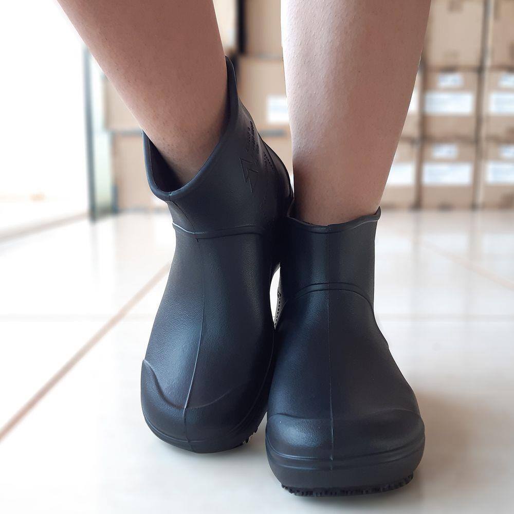 BOTA IMPERMEÁVEL ANTIDERRAPANTE LIGHT BOOT - BRANCO