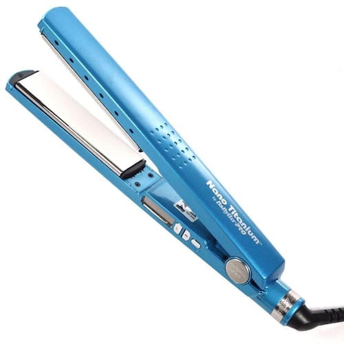 Prancha Chapinha Profissional Nano Titanium Tradicional 1 ¹/4´´ 450º F (230 ºC) Menor preço em Prancha Chapinha Profissional Nano Titanium Tradicional 1 ¹/4´´ 450º F (230 ºC)