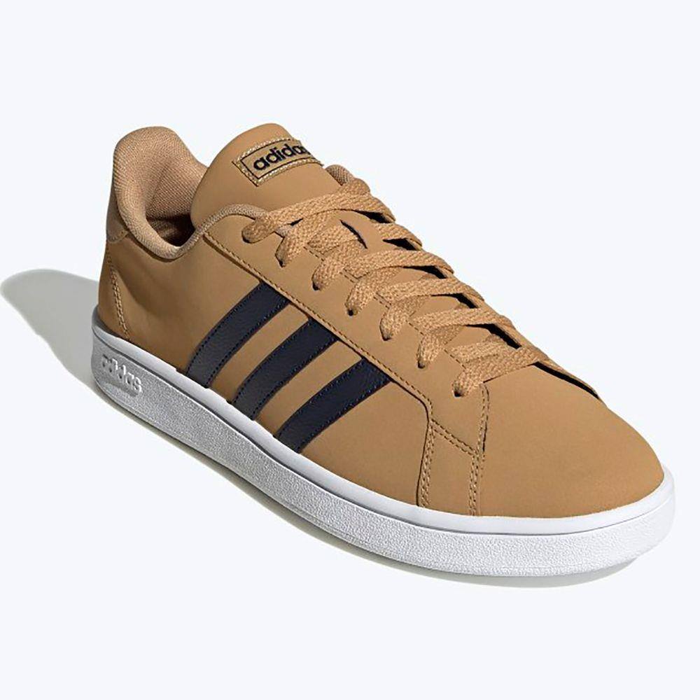 tênis bege feminino adidas