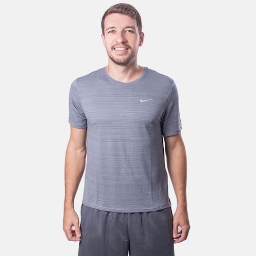 Camiseta Nike DF Miler Top SS Cinza Menor preço em Camiseta Nike DF Miler Top SS Cinza